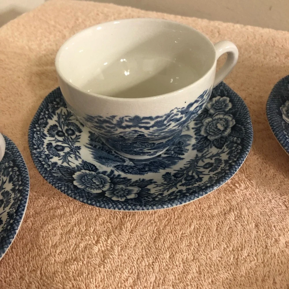 Vintage Lochs of Scotland Royal Warwick 5 Tea Cups & 6 Saucers Loch Duich & Dich
